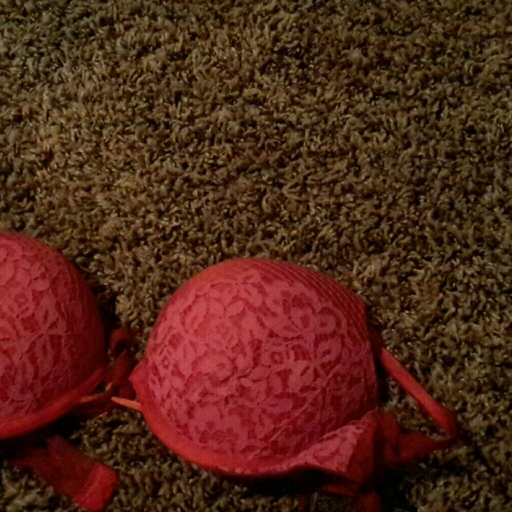 Victoria secret bomb shell bra